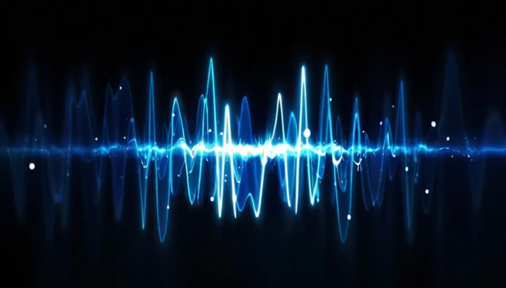 Bagaimanakah herotan voltan latar belakang mempengaruhi jangka hayat dan prestasi kapasitor?